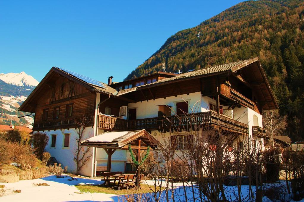 Gasthof Residence Brugghof & Erlhof Campo Tures Dış mekan fotoğraf