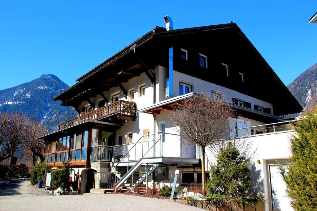 Gasthof Residence Brugghof & Erlhof Campo Tures Dış mekan fotoğraf